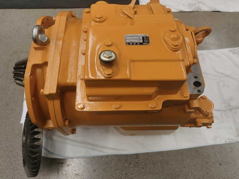 bulldozer undercarriage spare parts transmission gearbox 16Y-15-00000 for SHANTUI SD16